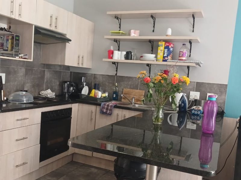 2-Bedroom,  1- Bathroom Townhouse in a Secure Complex in Bonnie Doon – Near Nahoon Beach - Photo 6