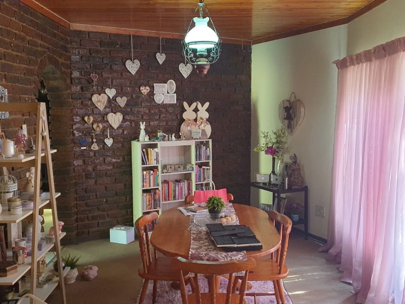 Your Ideal Family Retreat in Barberton, Priced to Sell - Photo 9