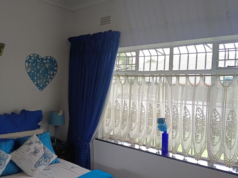 First Class Hidden Jewel - Photo 9