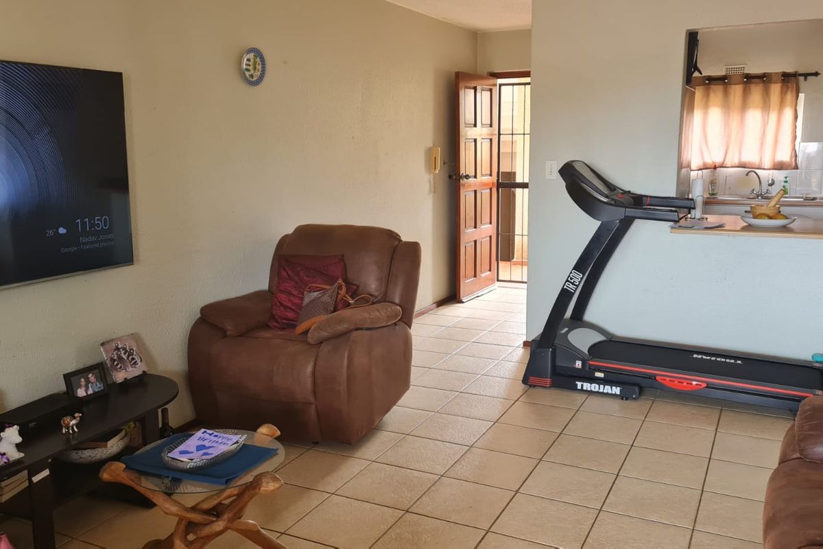 A Great Location By The Beach - Photo 3