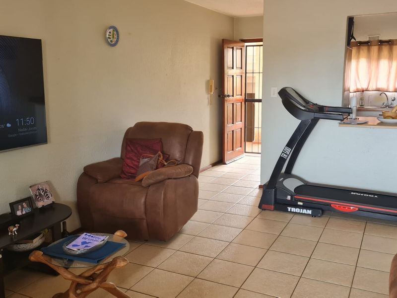 A Great Location By The Beach - Photo 3