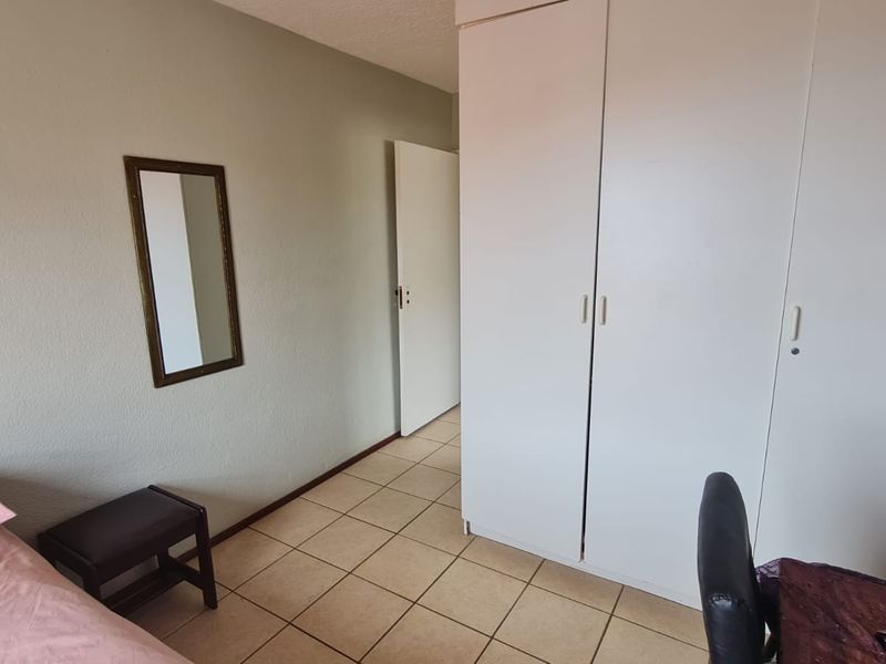 A Great Location By The Beach - Photo 8