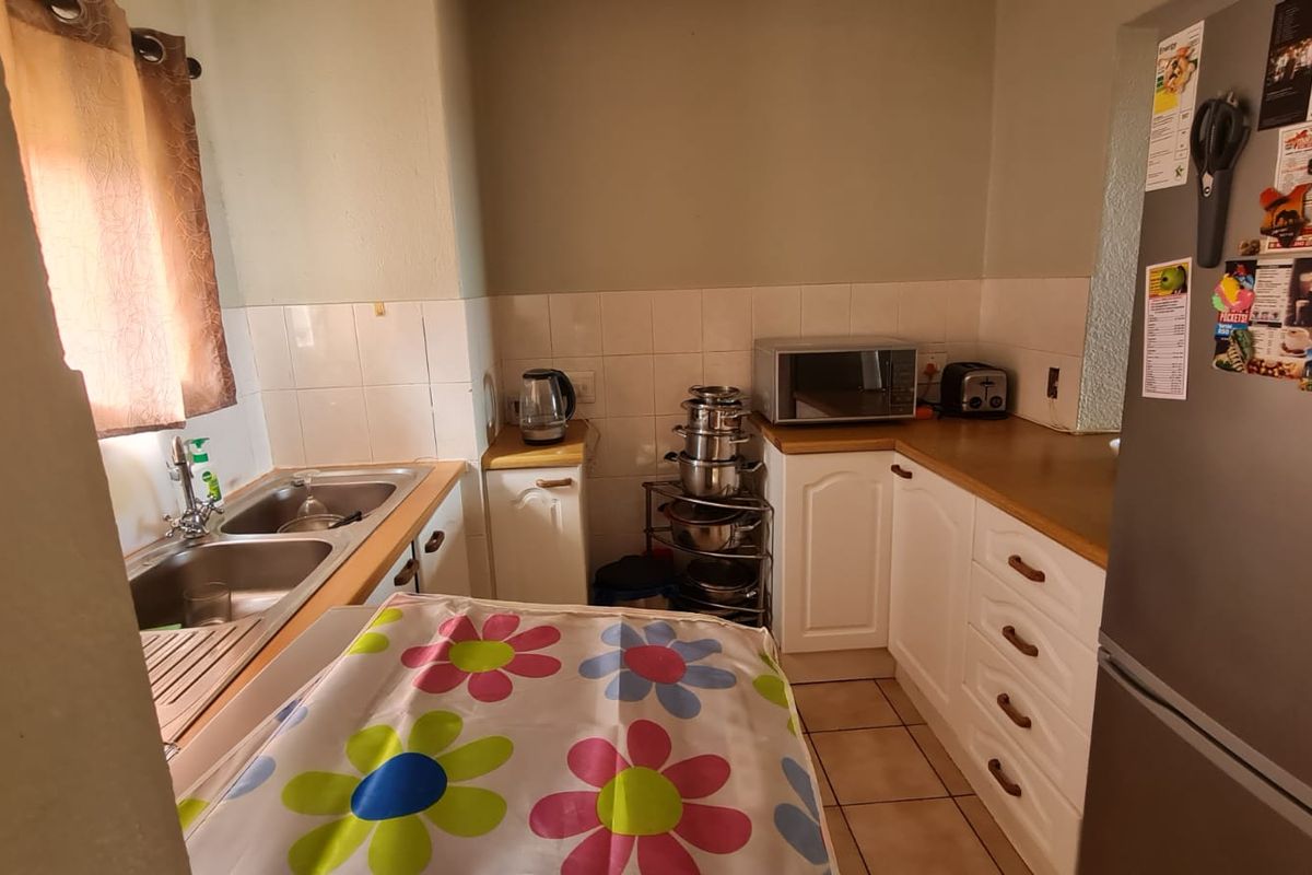 A Great Location By The Beach - Photo 5