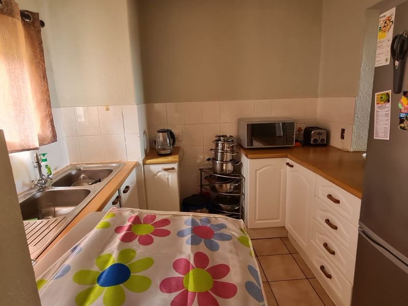 A Great Location By The Beach - Photo 5