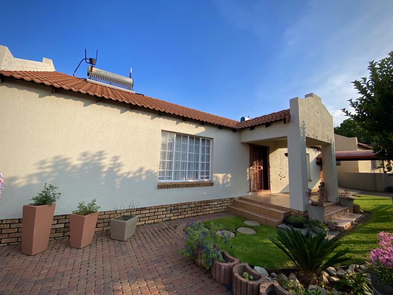 A perfect lifestyle property to treasure - Photo 3