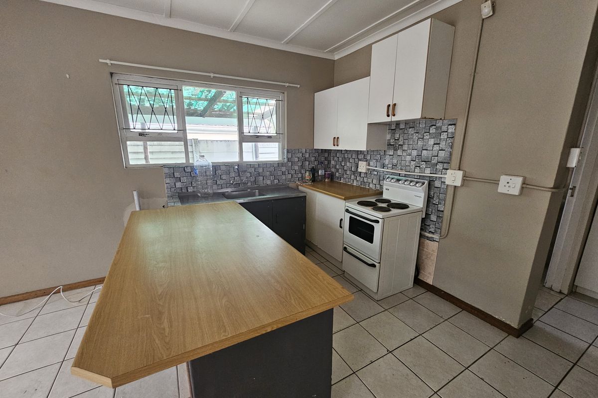 Cambridge - Spacious Garden flat with secure parking Available Immediately - Photo 3