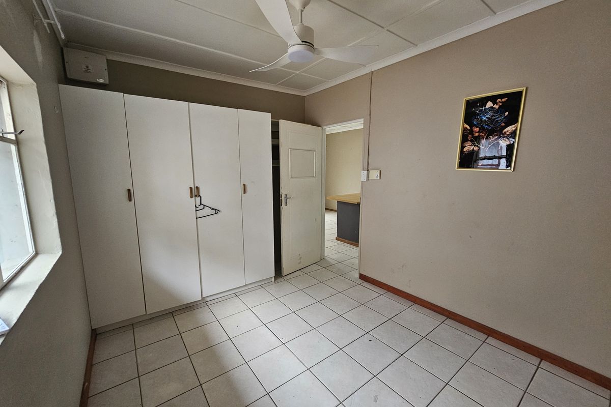 Cambridge - Spacious Garden flat with secure parking Available Immediately - Photo 4