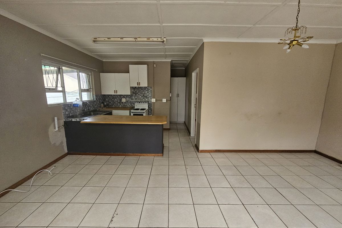 Cambridge - Spacious Garden flat with secure parking Available Immediately - Photo 2