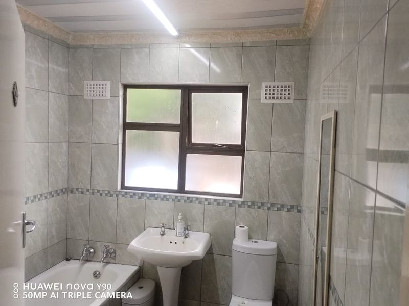 House For Sale In Empangeni - Photo 9