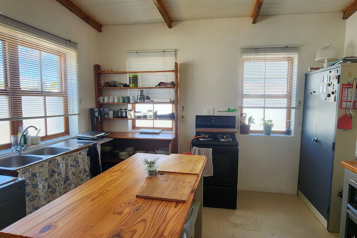 3 Bedroom Family Home with Business Potential - Photo 3