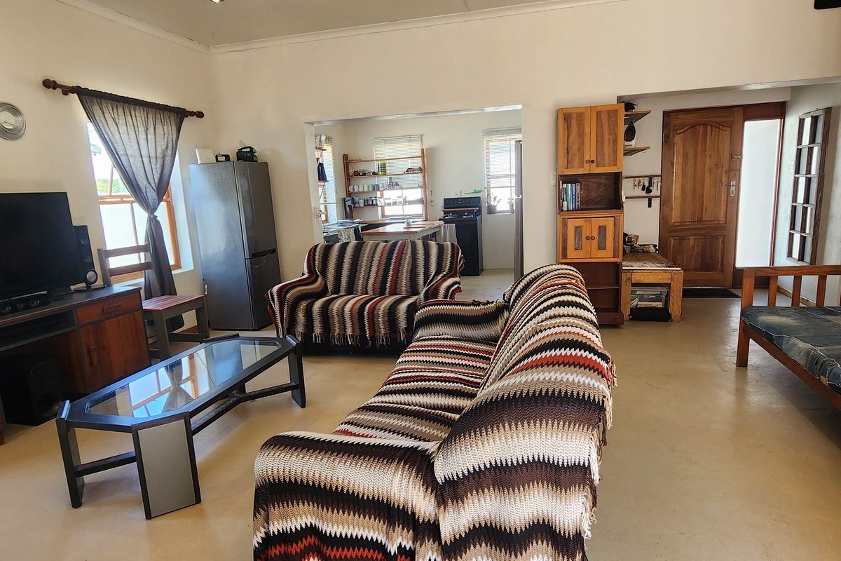 3 Bedroom Family Home with Business Potential - Photo 5