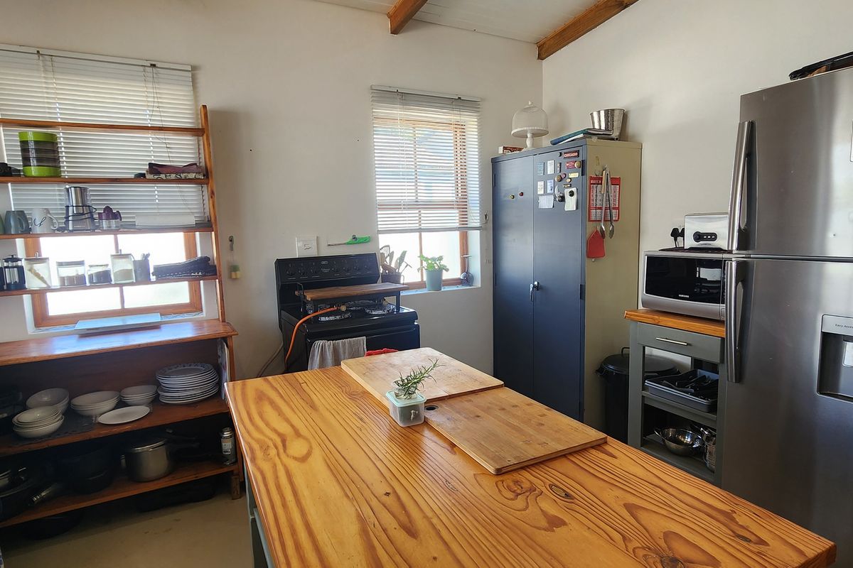 3 Bedroom Family Home with Business Potential - Photo 4