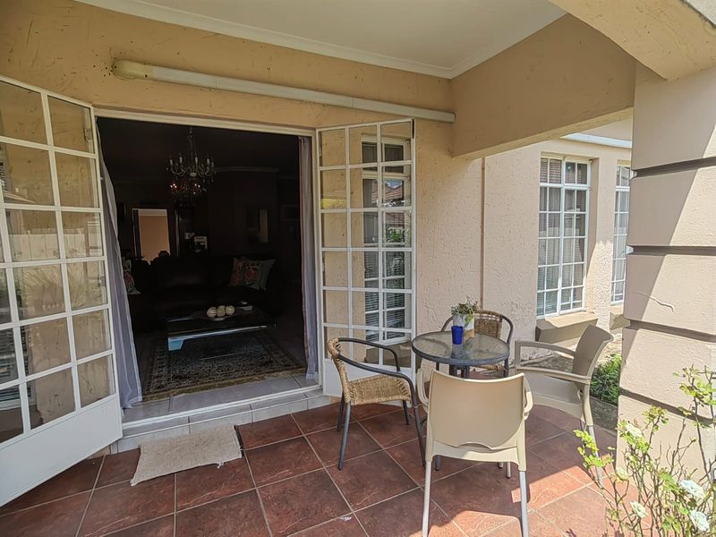 Stylish Townhouse for sale in Parys - Photo 2