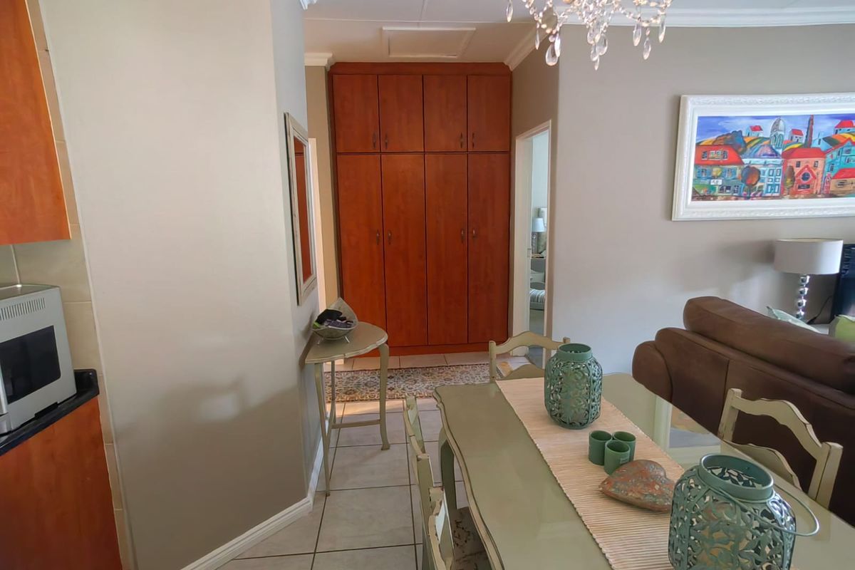 Stylish Townhouse for sale in Parys - Photo 5