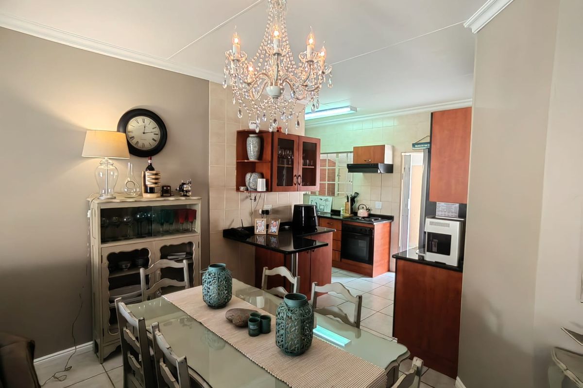 Stylish Townhouse for sale in Parys - Photo 4