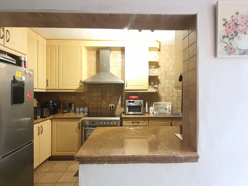 Just Listed! x3 bed Duplex in Meerensee - Photo 2