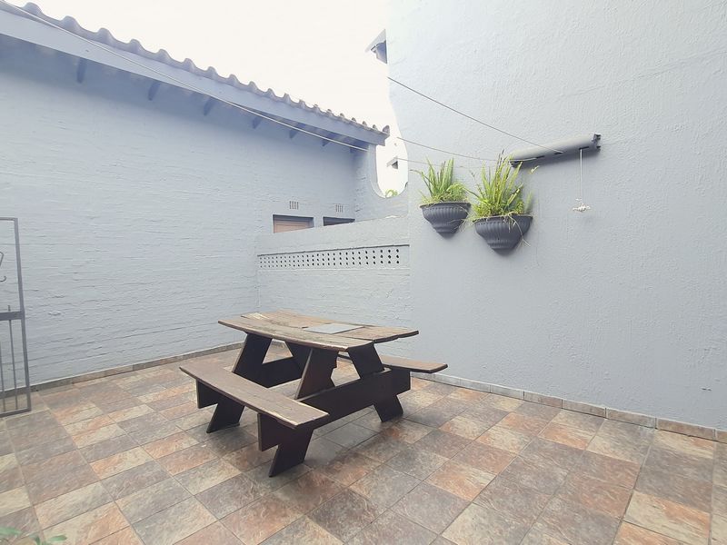 Just Listed! x3 bed Duplex in Meerensee - Photo 8