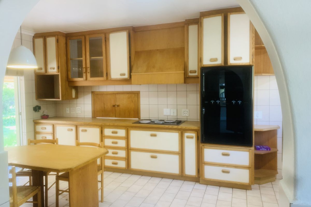 Charming Home with Cottage & Pool to let in Glen Austin - Photo 3