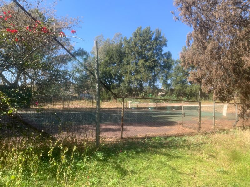 Charming Home with Cottage & Pool to let in Glen Austin - Photo 2