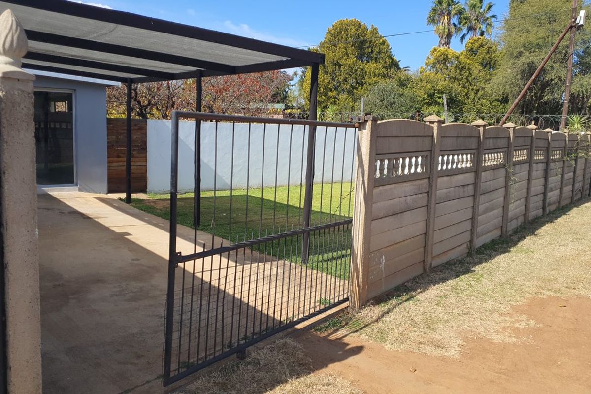 Family home for sale with 2 flatlets - Photo 4