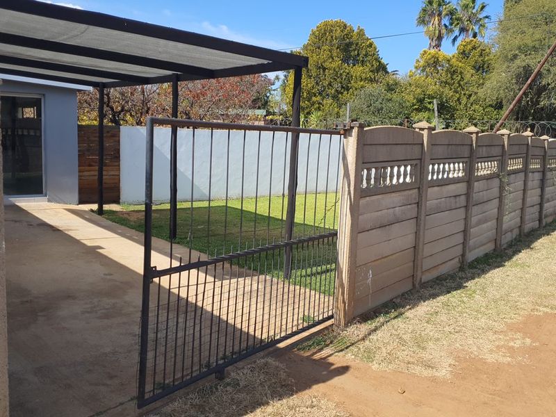 Family home for sale with 2 flatlets - Photo 4