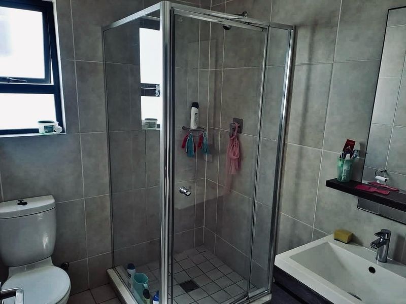 1 Bedroom Apartment for Sale in Oakdene - Photo 10