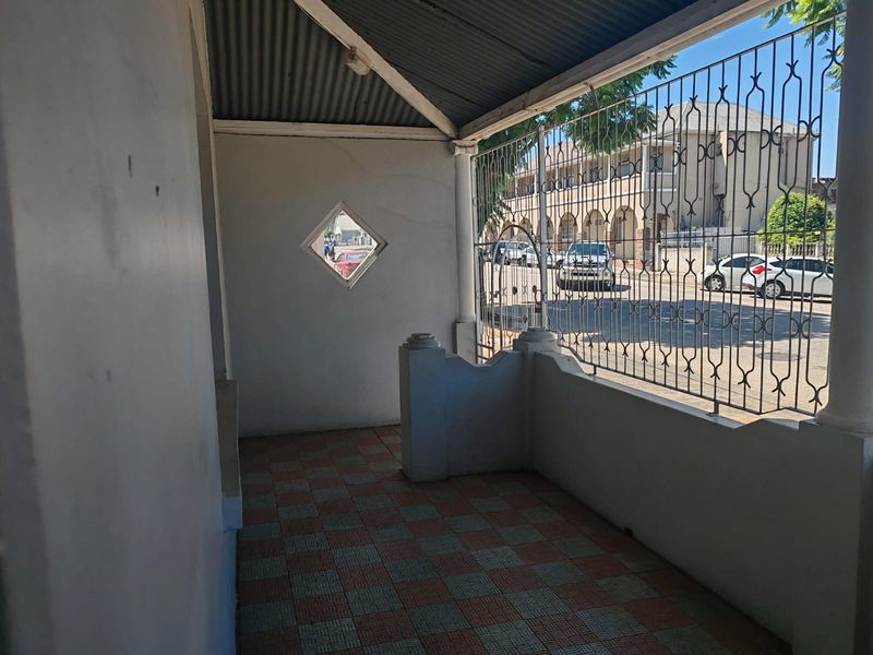 3 bedroom Property in Central - Photo 5