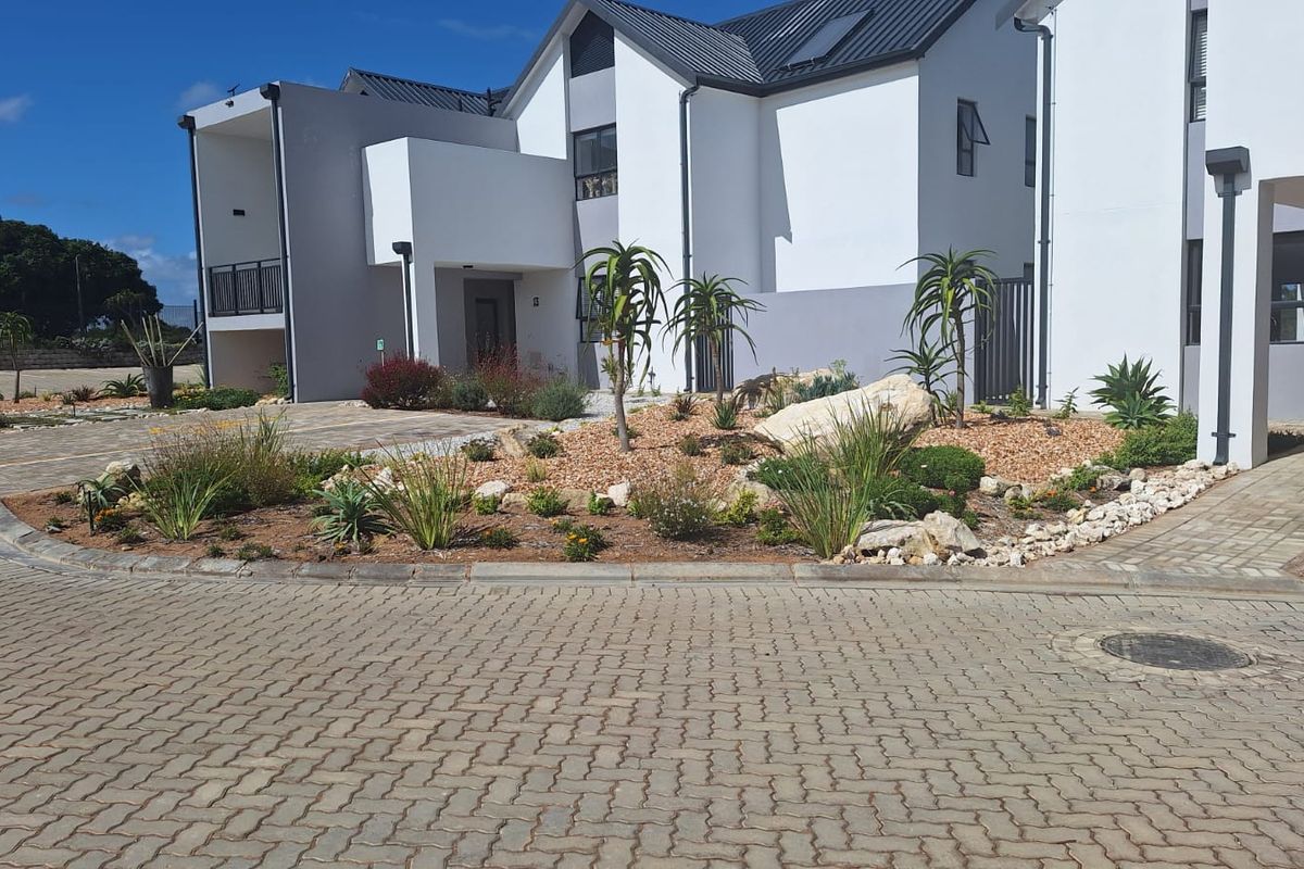 Sectional Title For Sale In Stilbaai - Photo 2