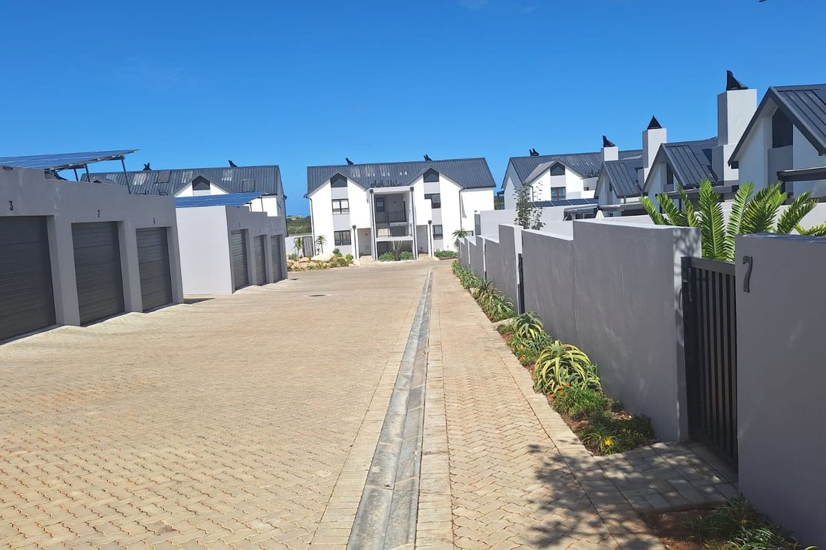 Sectional Title For Sale In Stilbaai - Photo 4