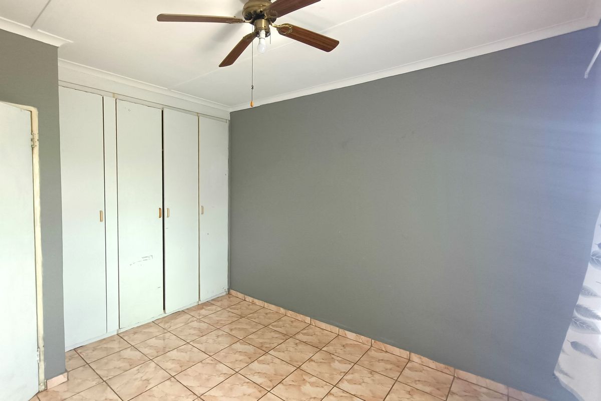 Spacious Three-Bedroom Home for Rent in Wild en Weide - Photo 5