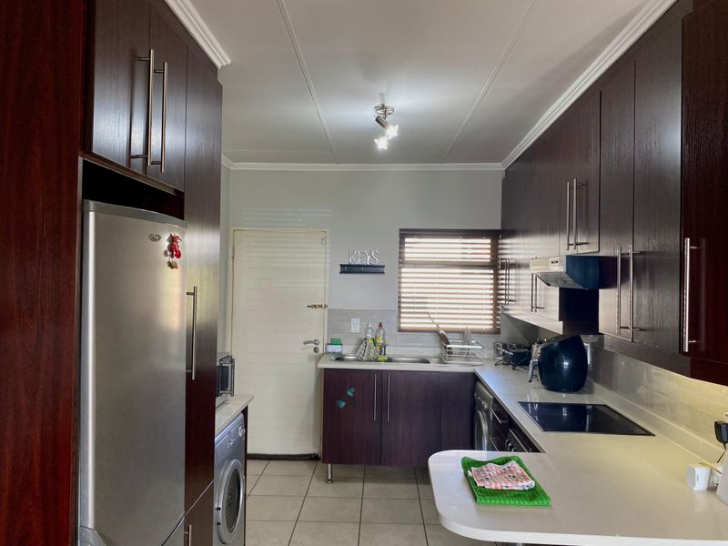 2 bed 2 bath  Apartment Call me Al but Call me ALAADDIN & SURAIYA - Photo 1