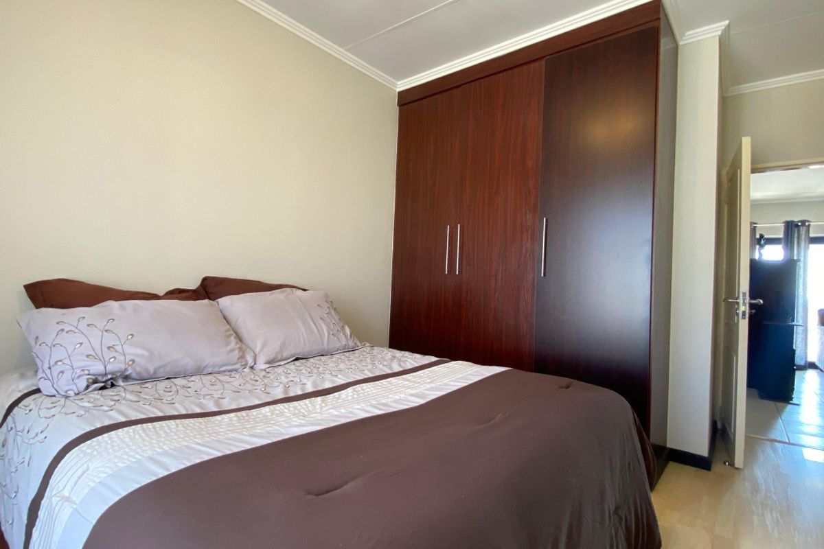 2 bed 2 bath  Apartment Call me Al but Call me ALAADDIN & SURAIYA - Photo 5