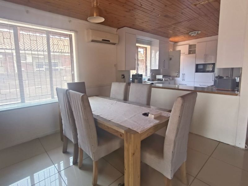 Modern Comfort Meets Tranquility in Birdswood – Your Dream Home Awaits! - Photo 4