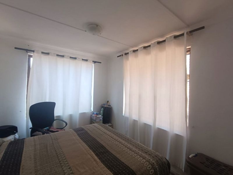 Modern Comfort Meets Tranquility in Birdswood – Your Dream Home Awaits! - Photo 9