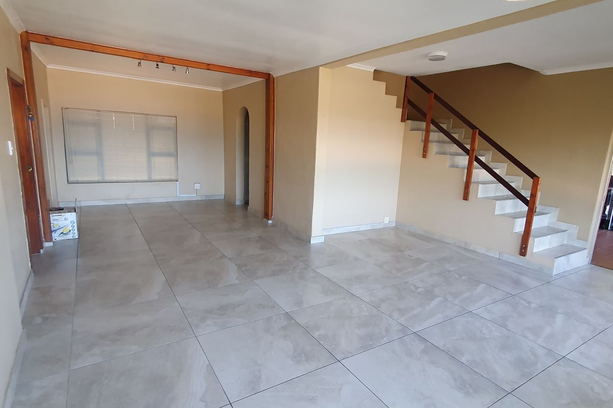 A Contemporary Jewelbox In Prime Bluff - Photo 5