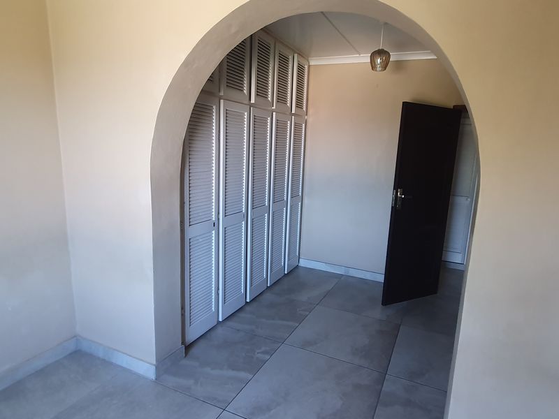 A Contemporary Jewelbox In Prime Bluff - Photo 10