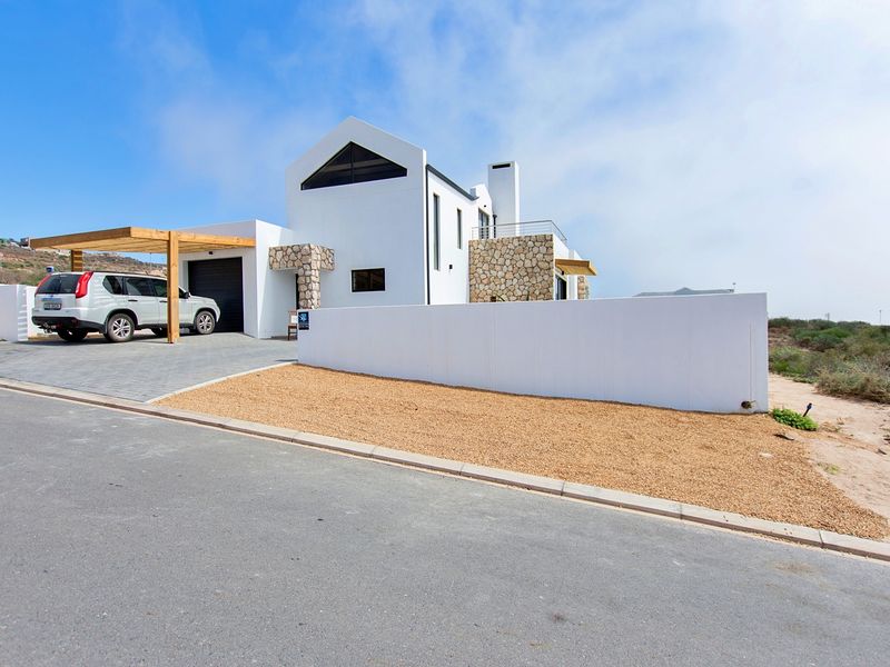 Furnished charming 3-bedroom house for sale in Steenbergs Cove, St Helena Bay - your retreat awaits! - Photo 7
