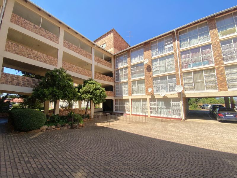 Prepaid- electricity & water. - Photo 1