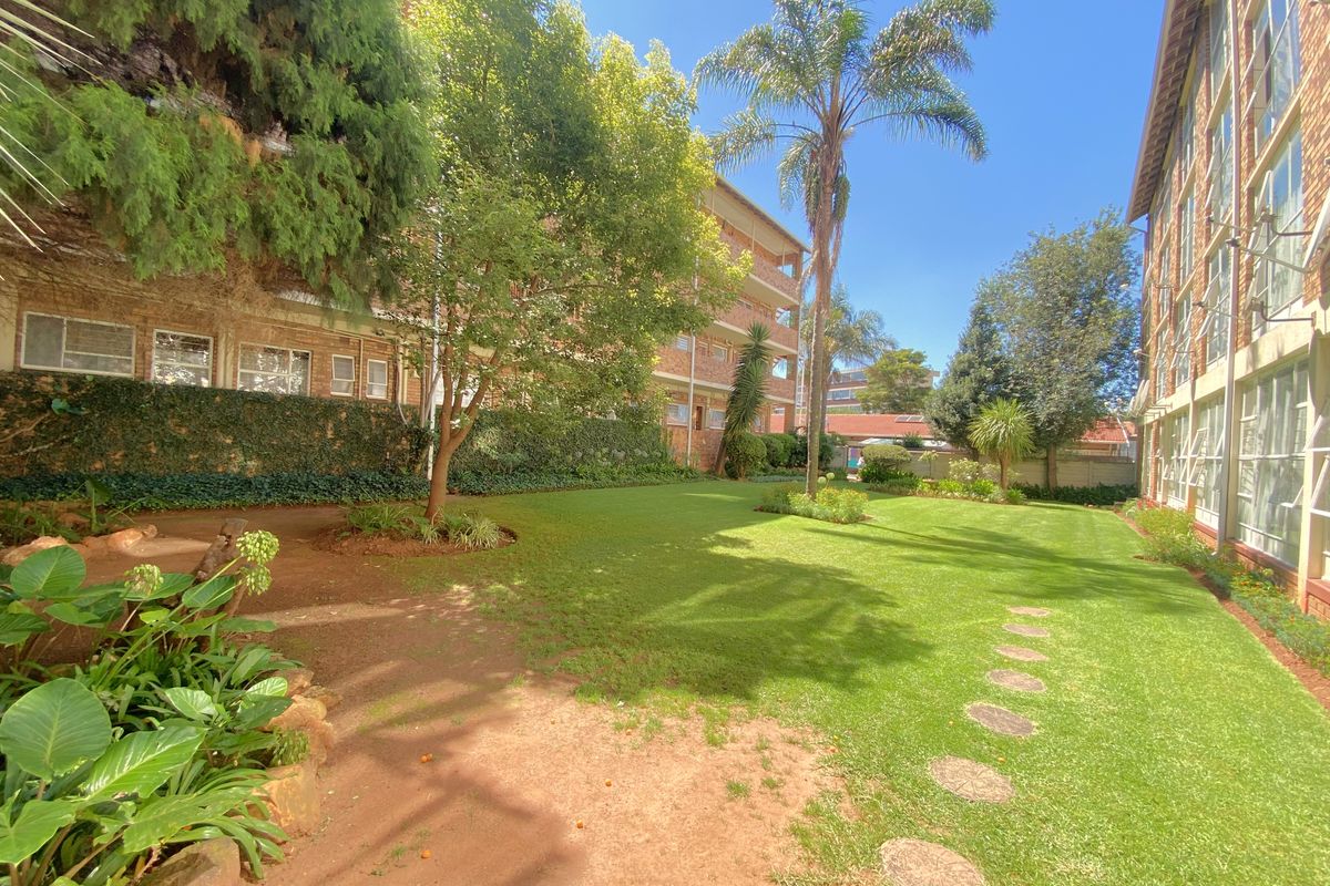 Prepaid- electricity & water. - Photo 2