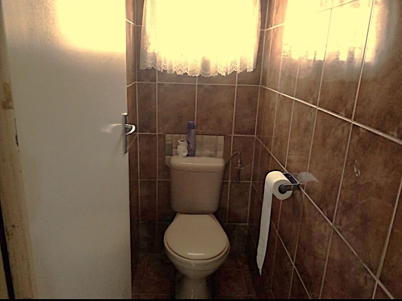 3 Bedroom House for Sale - Photo 10