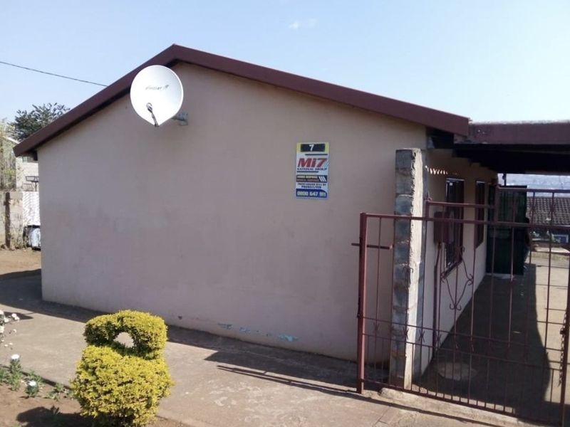 3 Bedroom House for Sale - Photo 1