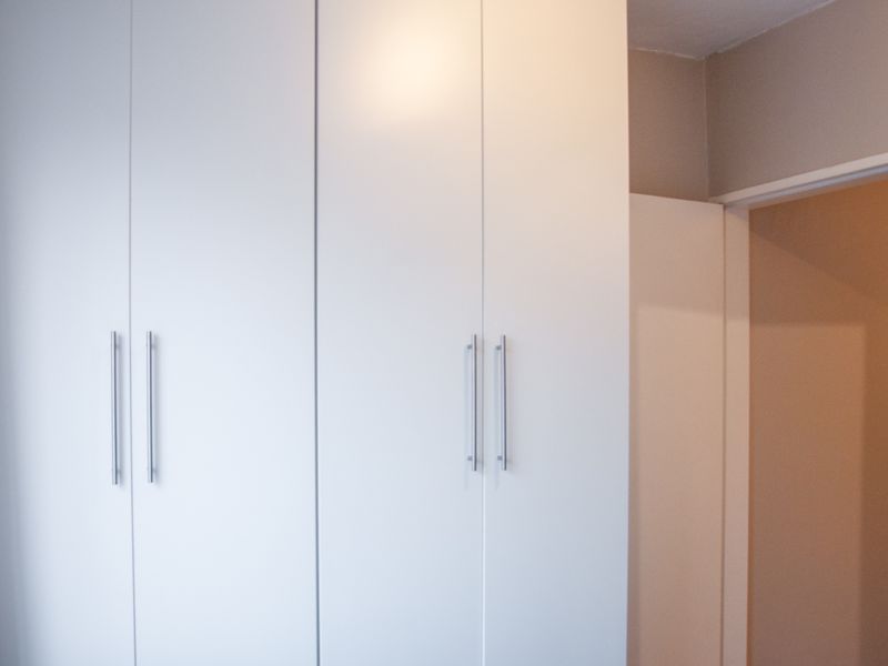 A Beautiful second Floor Apartment in Secure Bel Aire Complex. - Photo 10