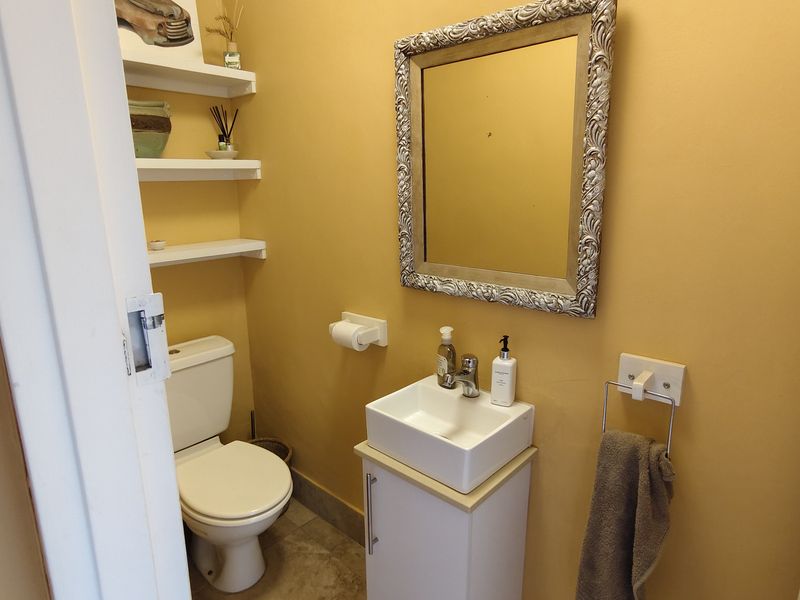 Luxury, Space & Sustainability - The Perfect Duplex Awaits! - Photo 6