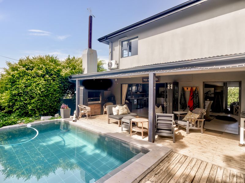 Elegant Three-Bedroom Family Home with Flat for Sale on East Bank - Photo 5