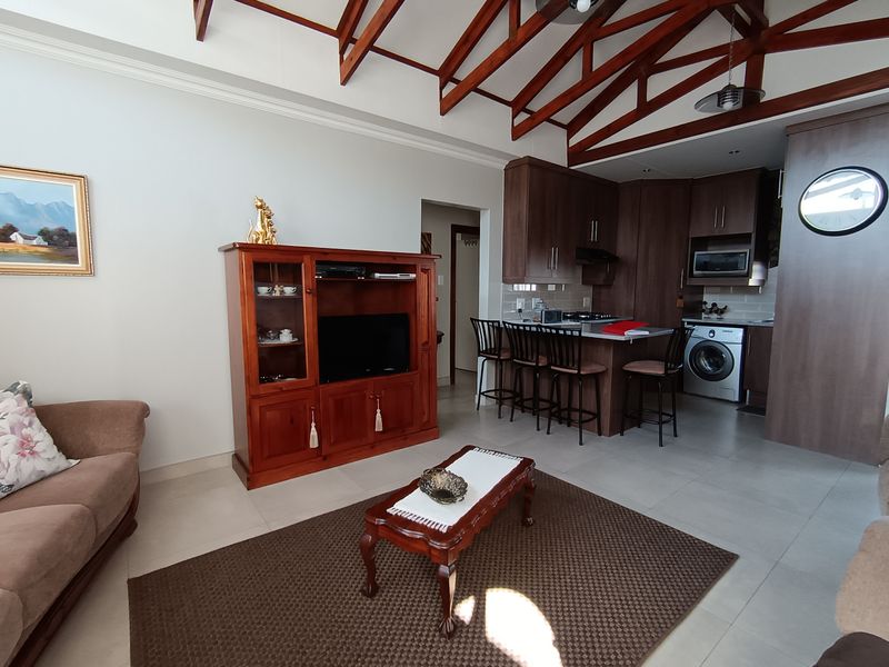 Modern two bedroom home in a secure complex - Photo 10