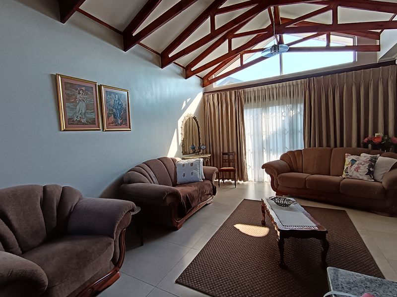 Modern two bedroom home in a secure complex - Photo 8