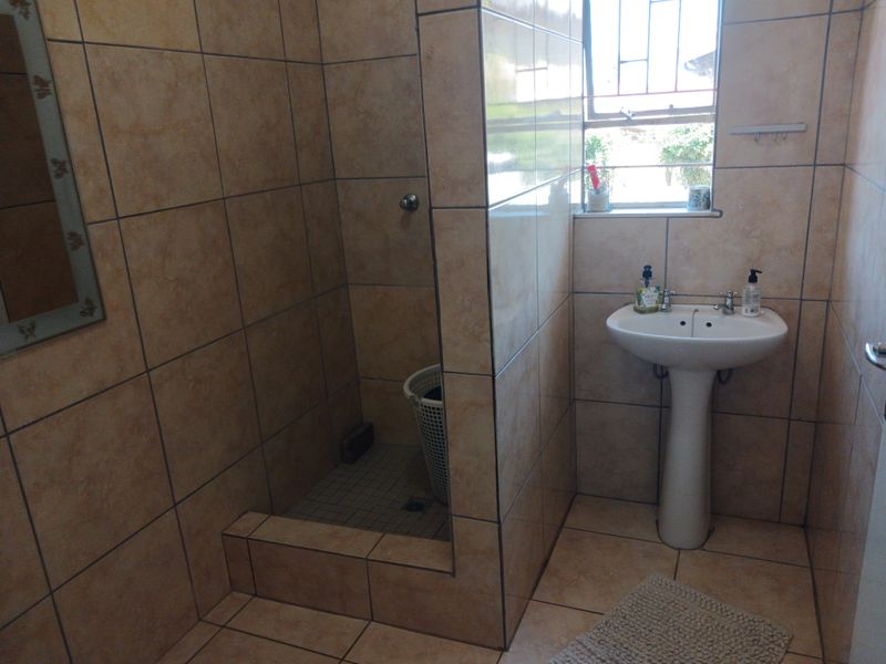 Fantastic  property in  a much sought after  location. - Photo 10