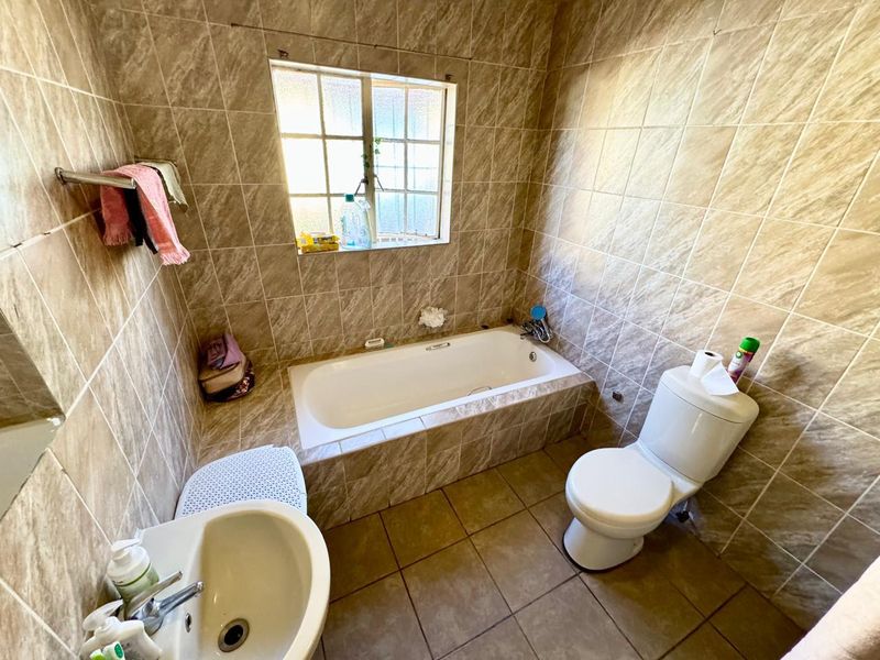 2 Bedroom Townhouse for Sale - Photo 8