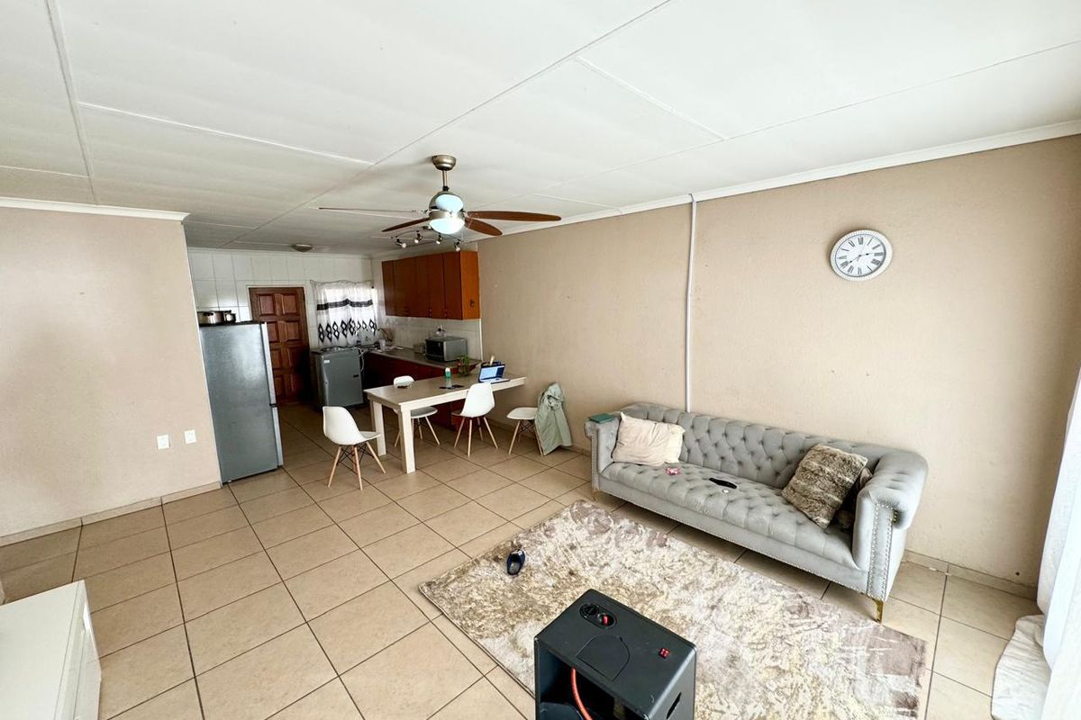2 Bedroom Townhouse for Sale - Photo 5