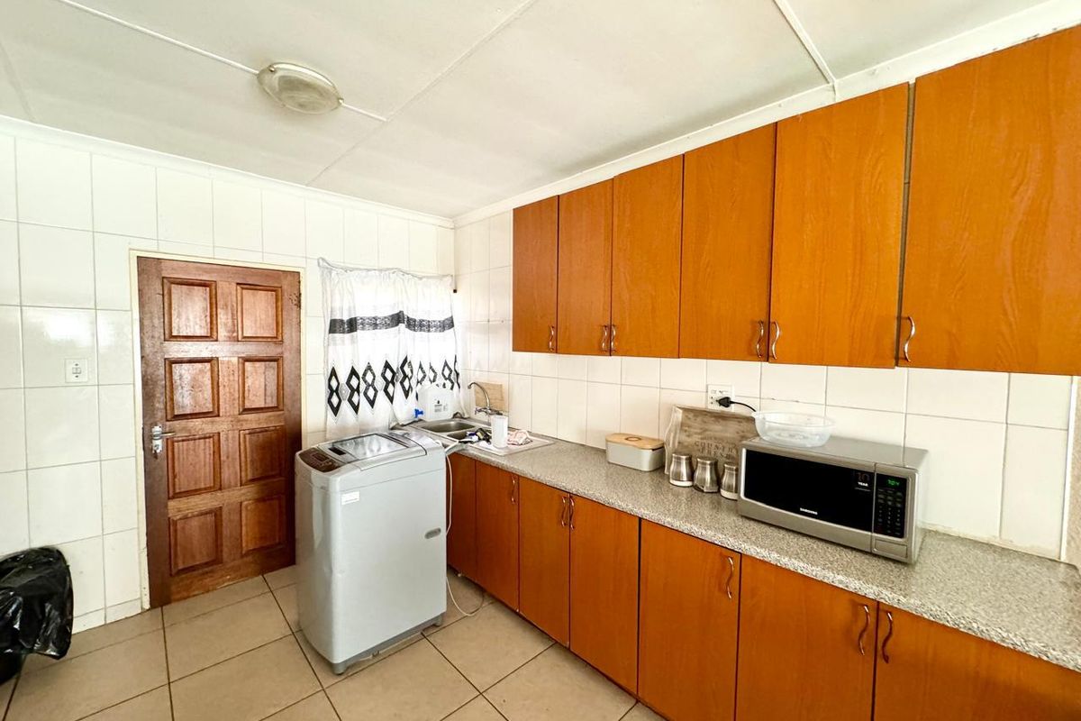 2 Bedroom Townhouse for Sale - Photo 2